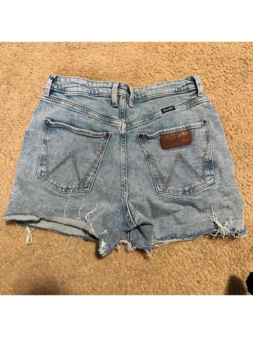 Wrangler Denim Shorts Size 30